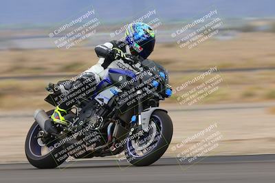 media/Sep-10-2022-SoCal Trackdays (Sat) [[a5bf35bb4a]]/Turn 11 (11am)/